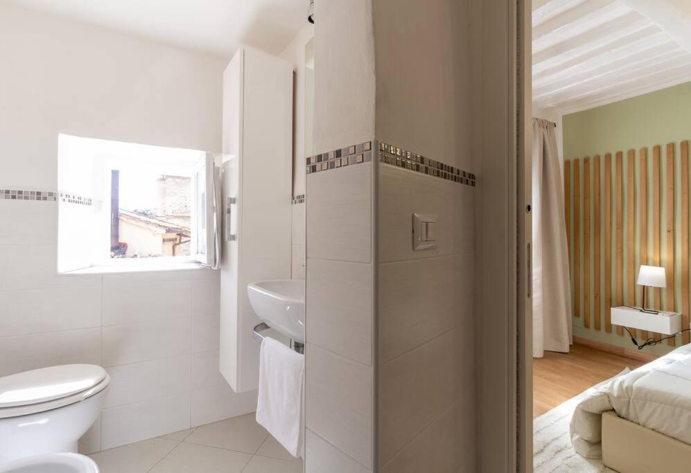 Elegant Flat In The City Centre With Two Suite Perúgia Exterior foto