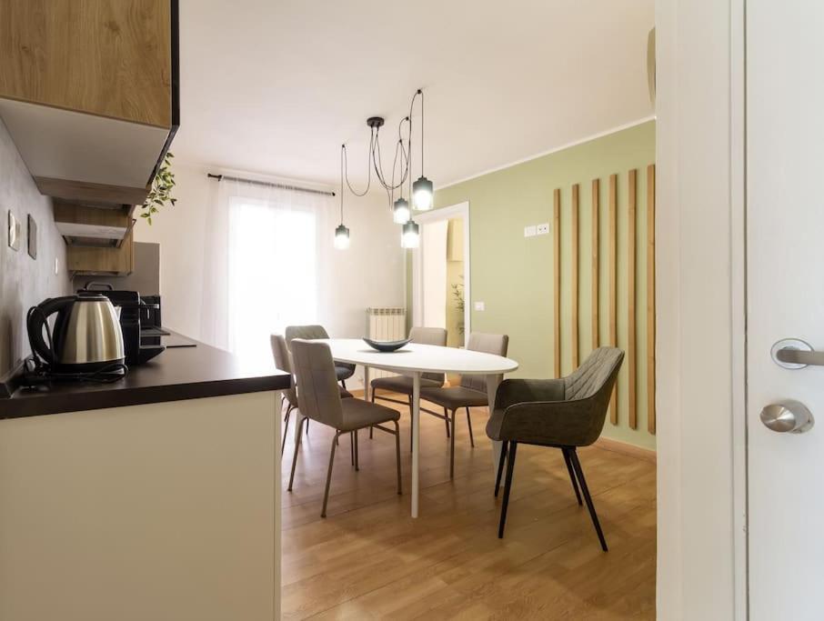 Elegant Flat In The City Centre With Two Suite Perúgia Exterior foto