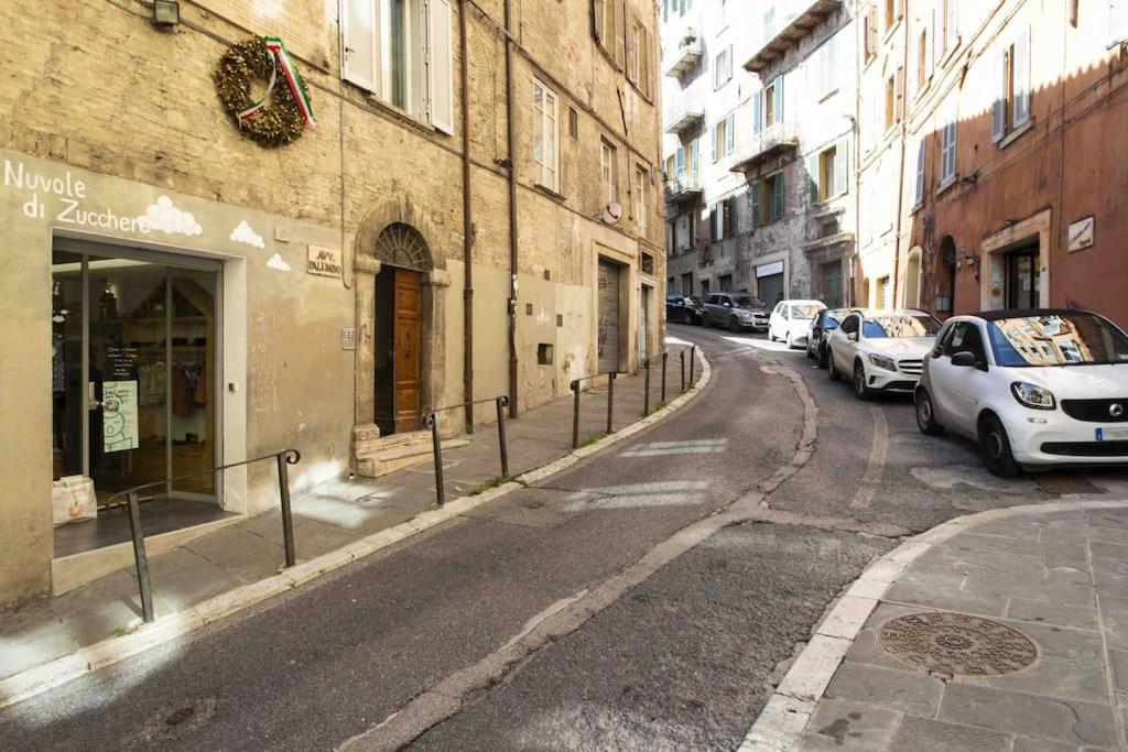 Elegant Flat In The City Centre With Two Suite Perúgia Exterior foto