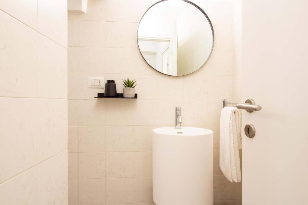Elegant Flat In The City Centre With Two Suite Perúgia Exterior foto